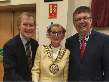 Sir David attends the reopening of Avenue Baptist Church